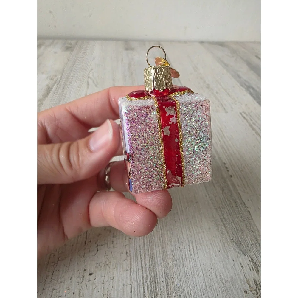 OWC old world Santa present glitter glass ornament Xmas tree